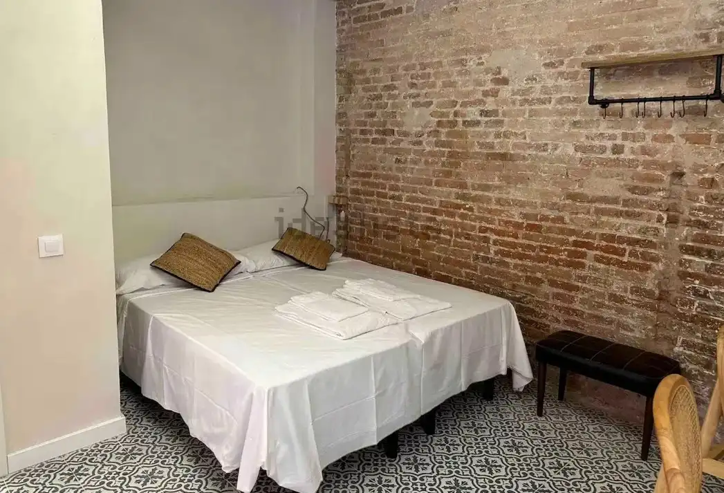 Bedroom of Commercial properties for rent in L'Hospitalet de Llobregat  with Air Conditioner, Heating and Terrace