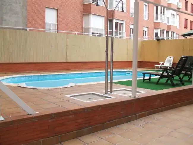 Swimming pool of Flat for rent in Madrid  with Air Conditioner, Heating and Parquet flooring