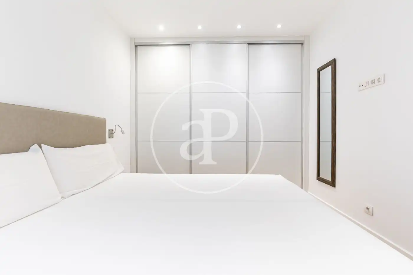 Schlafzimmer von Wohnung zur Miete in Rubí mit Klimaanlage, Heizung und Möbliert