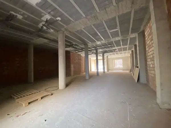 Local comercial en venta en Emperatriz Eugenia de Montijo, imagen 7