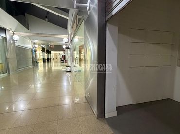 Local comercial de lloguer a Utrera ciudad