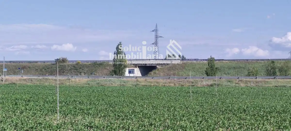 Land for sale in Encinas de Abajo