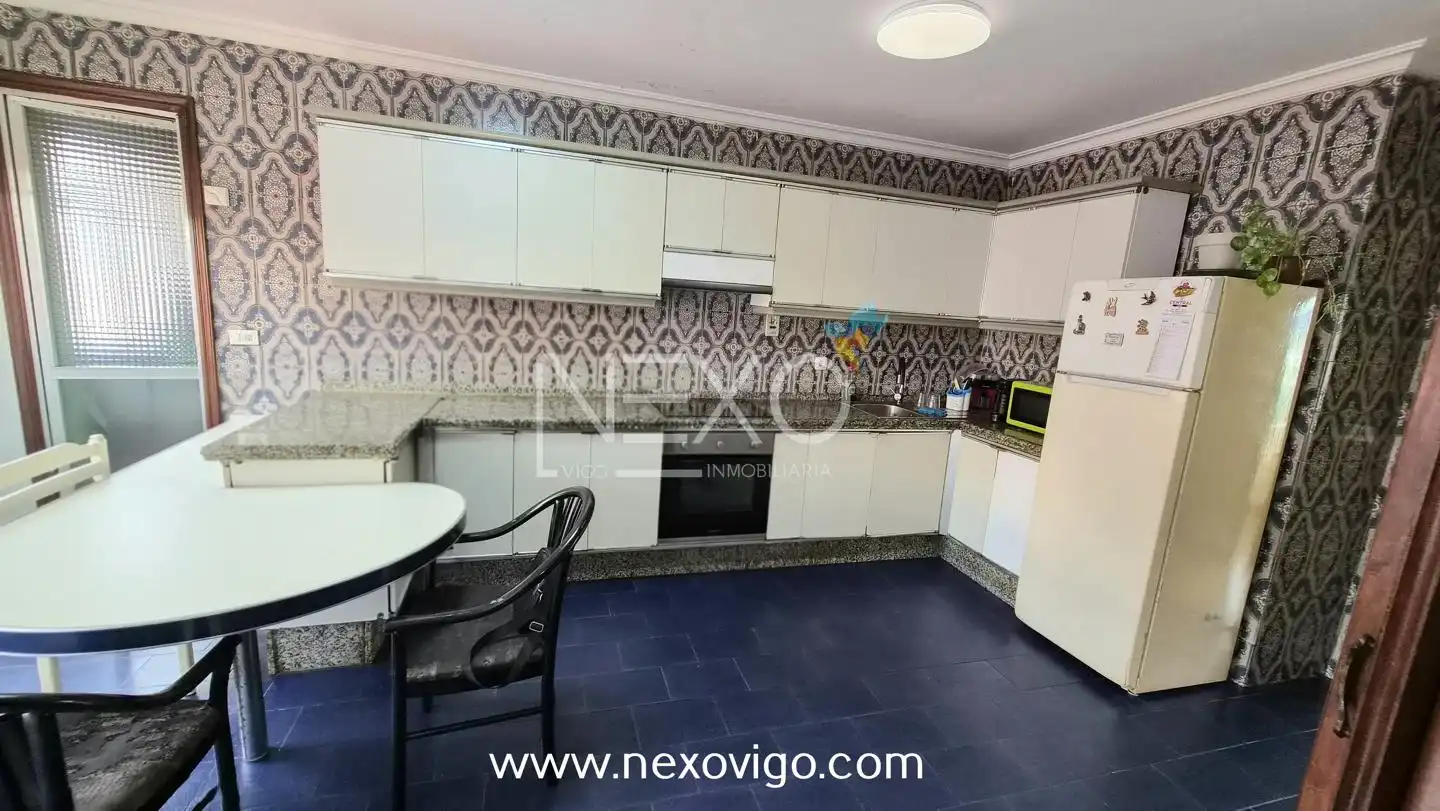 Kitchen of Flat for sale in Redondela  with Heating, Storage room and Furnished