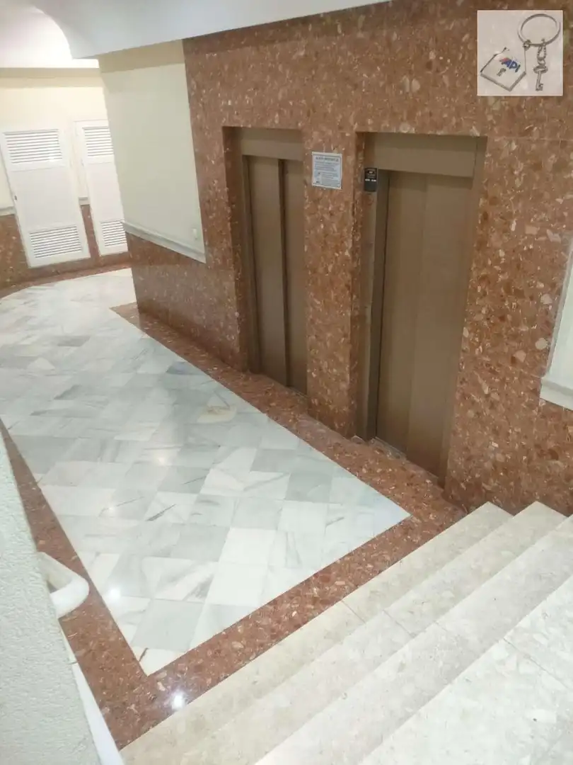 Apartamento en venta en Torrevieja con Piscina y Amueblado