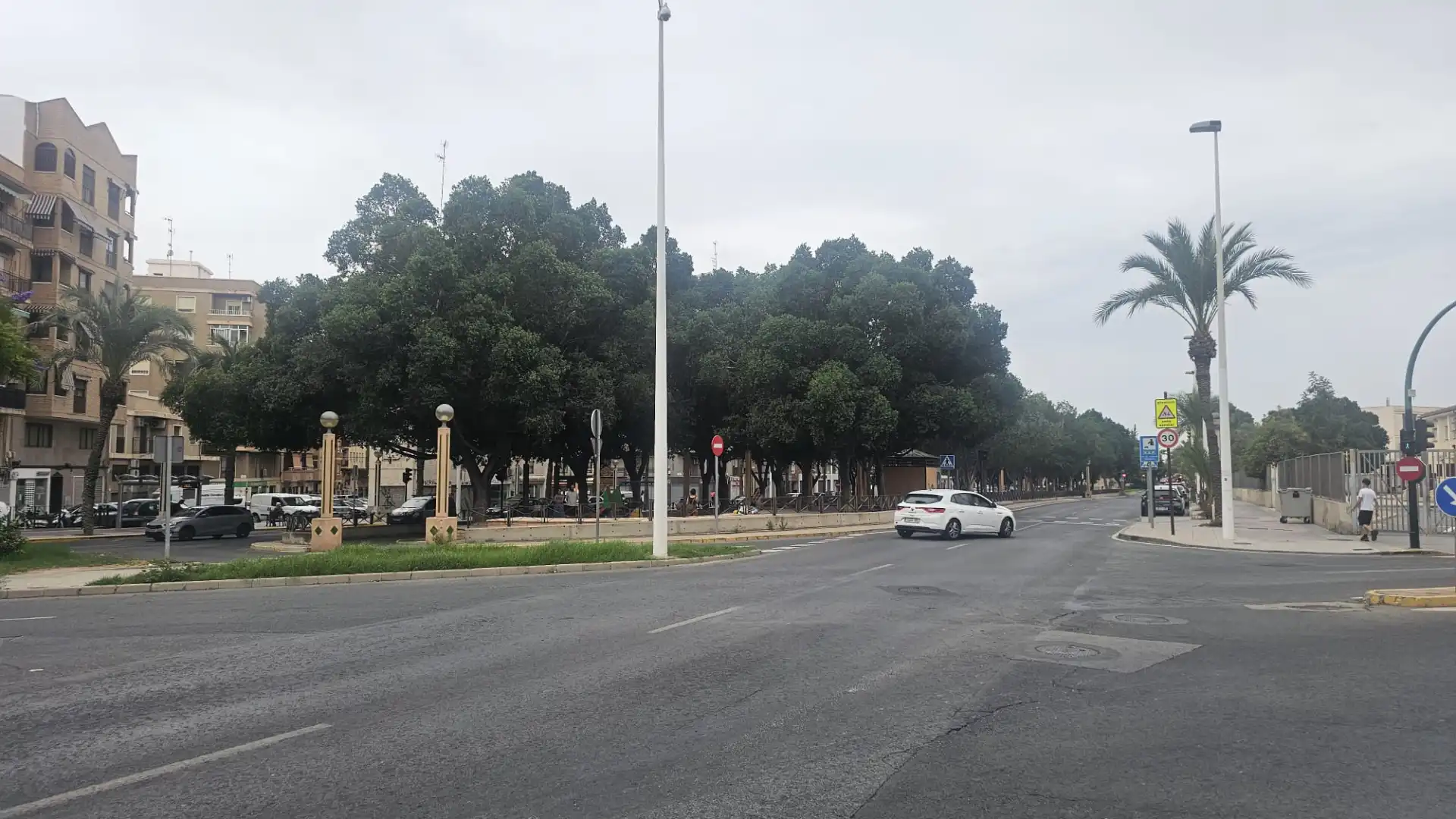 Exterior view of Flat for sale in Elche ciudad