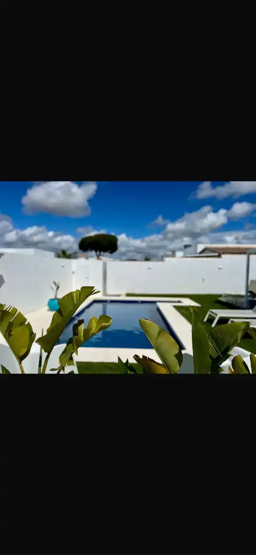Piscina de Casa o chalet en venta en Chiclana de la Frontera con Aire acondicionado, Calefacción y Jardín privado