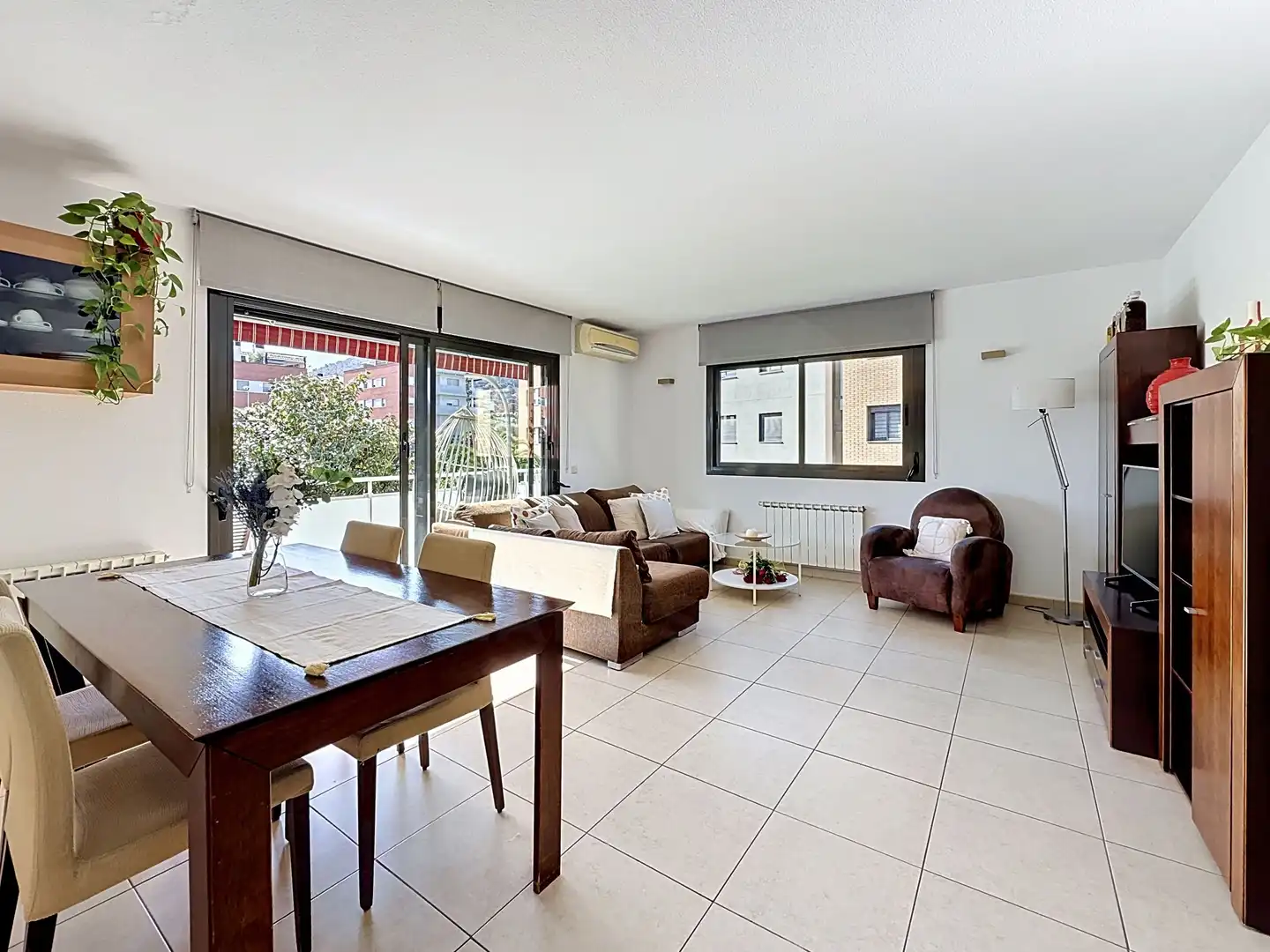 Sala de estar de Dúplex en venta en Montornès del Vallès con Aire acondicionado, Calefacción y Terraza