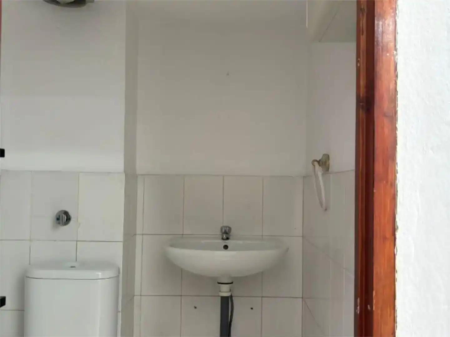 Bany de Local en venda en Sevilla