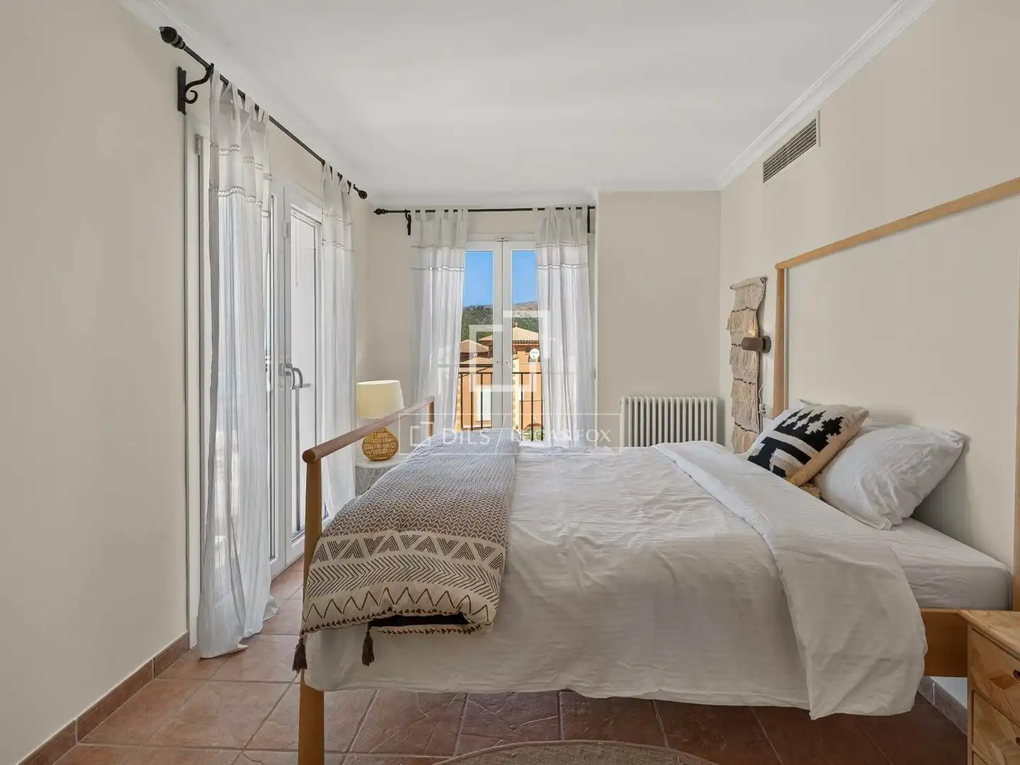 Schlafzimmer von Haus oder Chalet zum Verkauf in Capdepera mit Klimaanlage, Heizung und Privatgarten