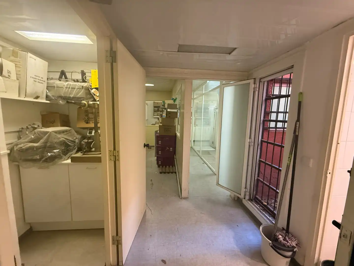 Local comercial en venda a Eixample, imagen 4