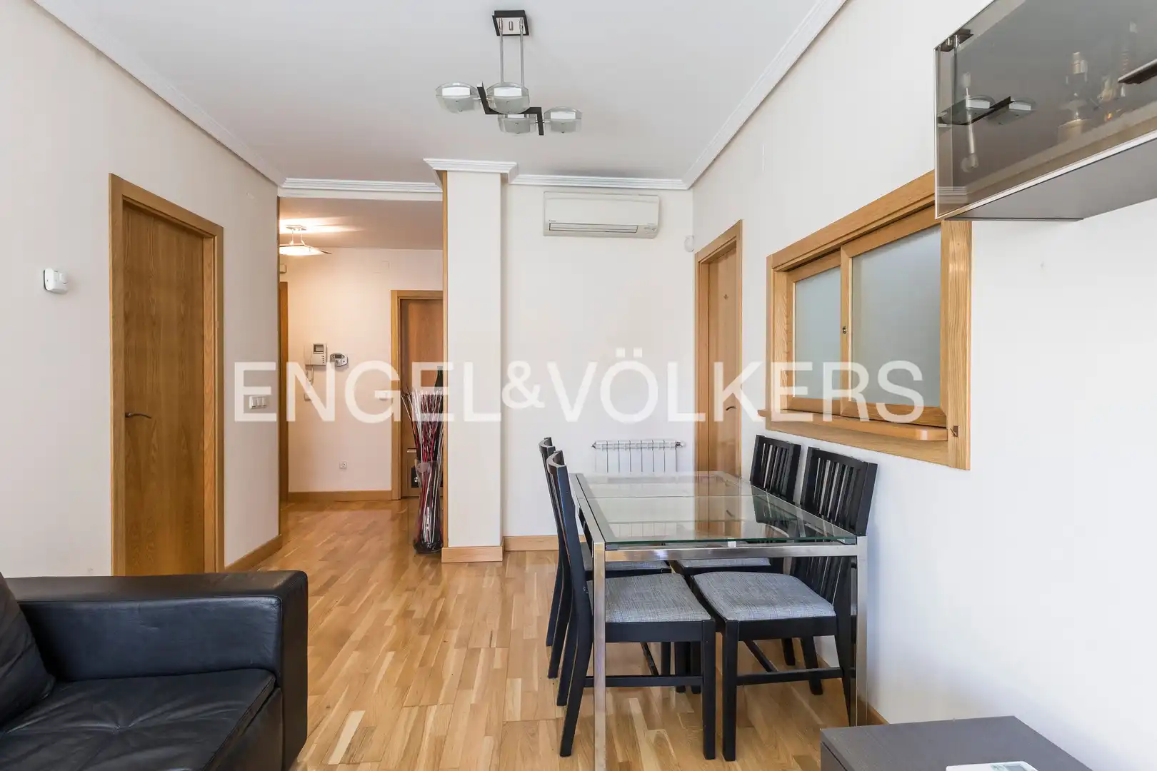 Dining room of Flat for sale in Madrid  with Air Conditioner, Heating and Parquet flooring