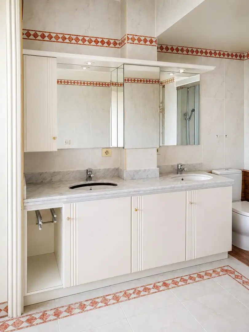 Baño de Piso en venta en Barcelona con Jardín privado y Parquet
