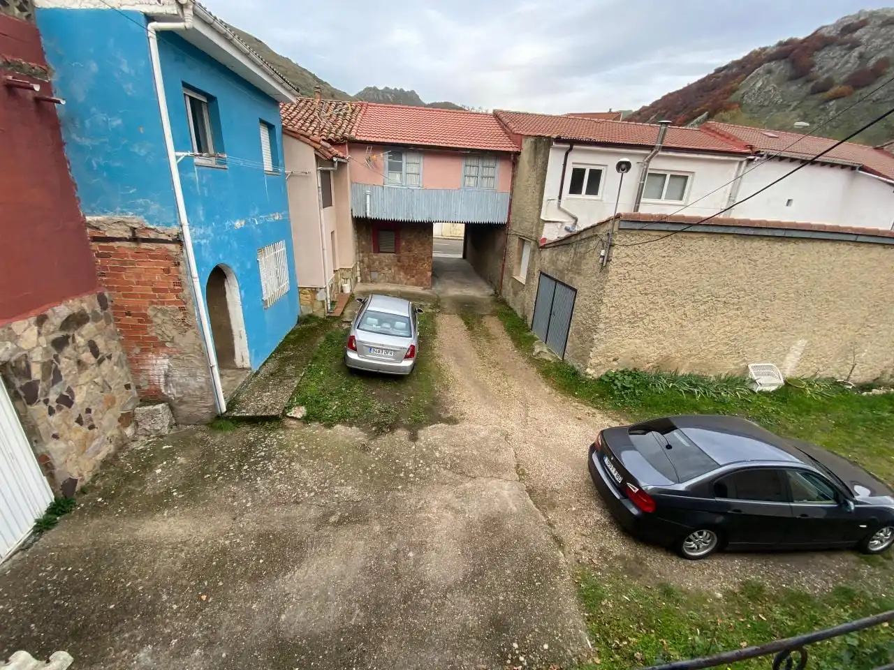 Parking de Casa o chalet en venta en La Pola de Gordón  con Calefacción