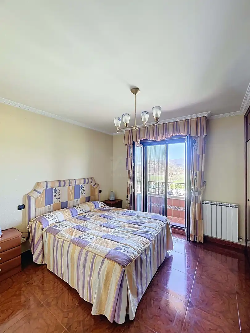 Bedroom of Houses for sale in Valle de Mena  with Air Conditioner, Heating and Terrace