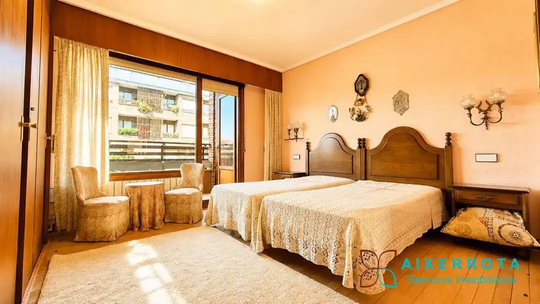 Habitación de Dúplex en venta en Getxo  con Calefacción, Jardín privado y Terraza