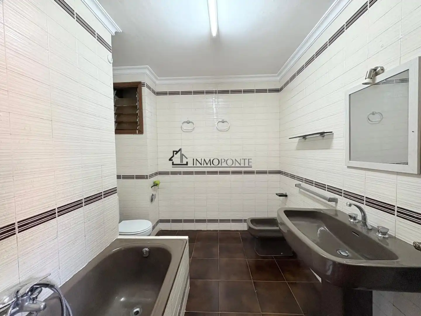 Baño de Piso en venta en Pontevedra Capital  con Terraza