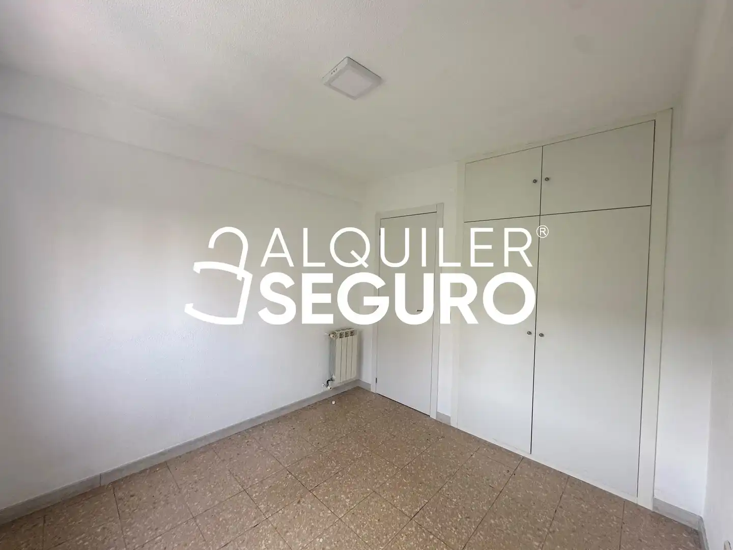 Schlafzimmer von Wohnung zur Miete in Madrid mit Heizung und Terrasse