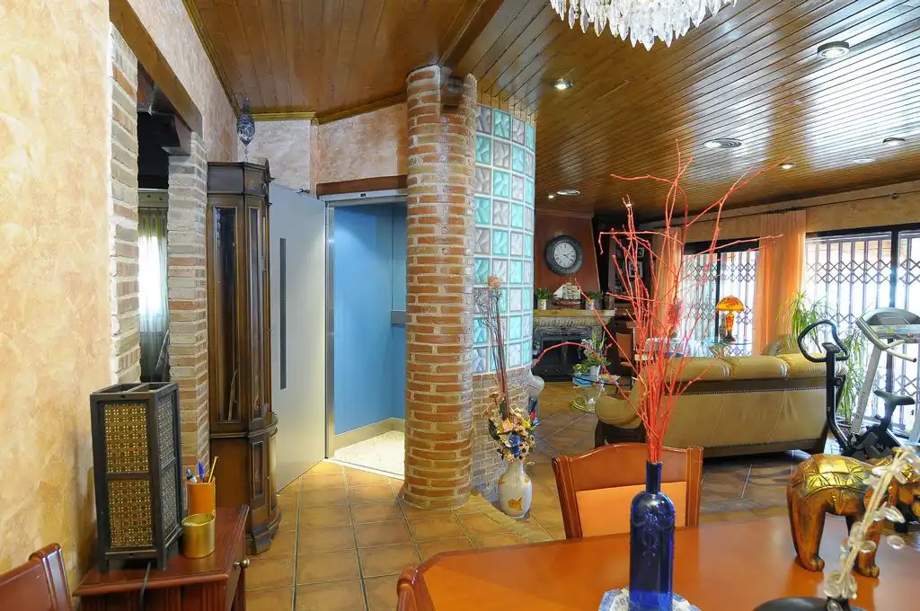 Haus oder Chalet zum Verkauf in Valdepeñas mit Klimaanlage, Heizung und Privatgarten