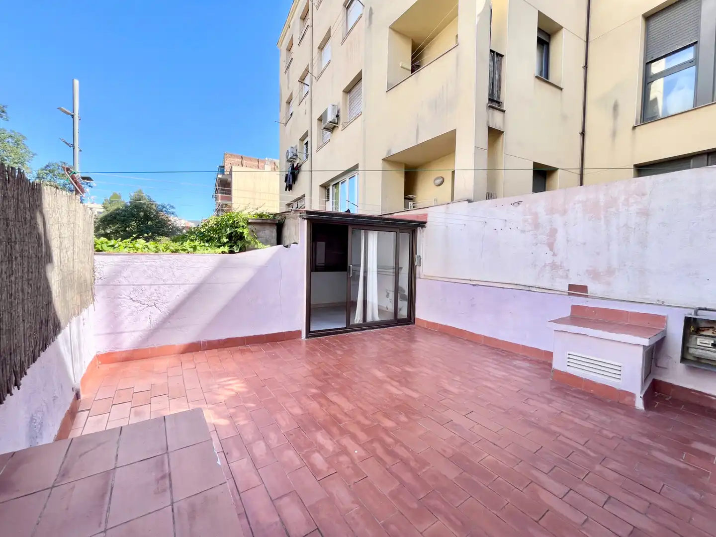 Terraza de Piso en venta en L'Hospitalet de Llobregat con Calefacción, Terraza y Horno