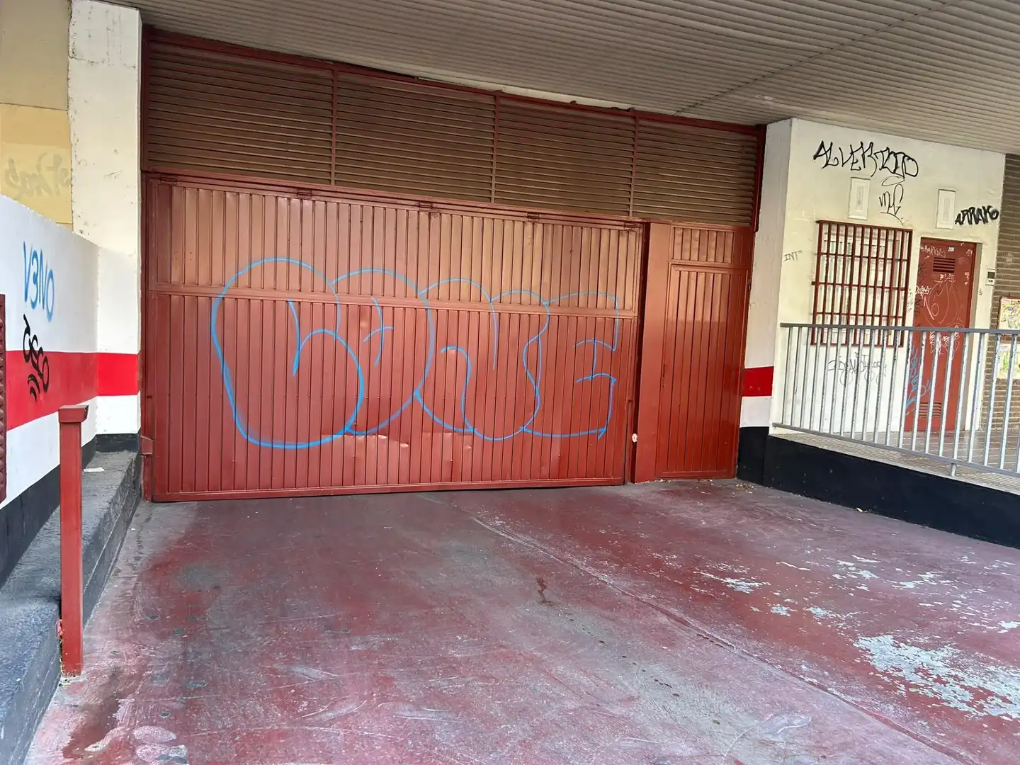 Einzelparkplatz zum Verkauf in Calle Calle León Felipe, imagen 6