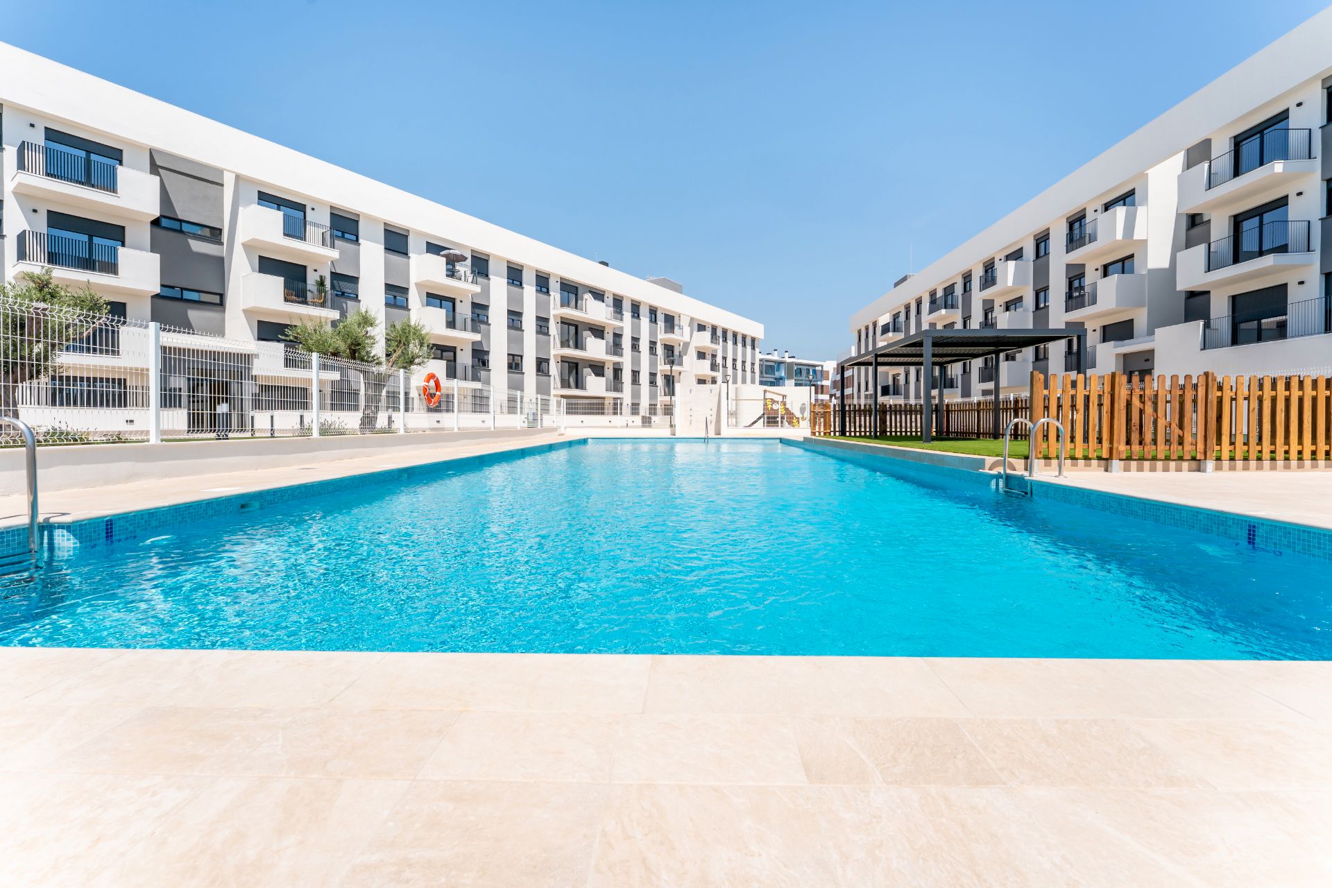 Piscina de Pis de lloguer en Sant Joan d'Alacant amb Aire condicionat, Traster i Forn