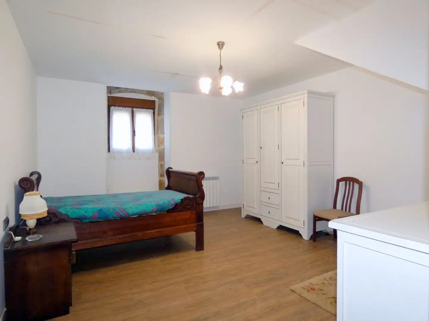 Habitación de Finca rústica en venta en Aramaio con Calefacción, Amueblado y Balcón