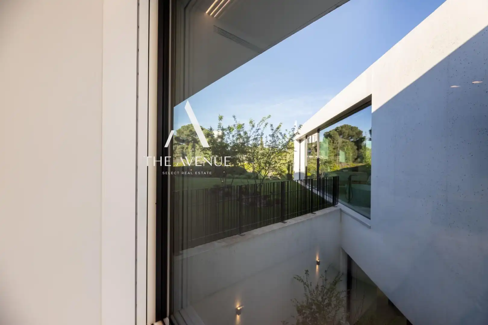 Exterior view of Houses for sale in Pozuelo de Alarcón  with Heating and Swimming Pool