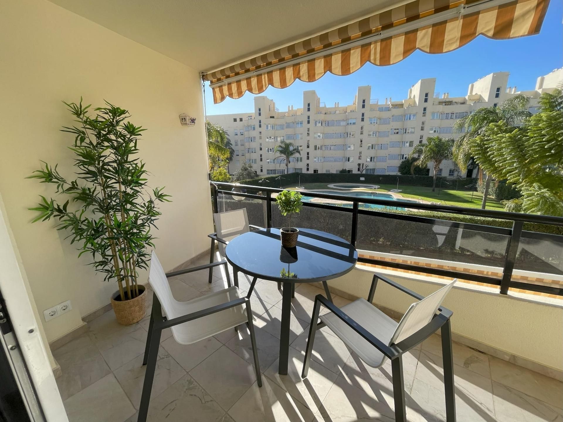 Vista exterior de Pis en venda en Torremolinos amb Aire condicionat, Calefacció i Terrassa