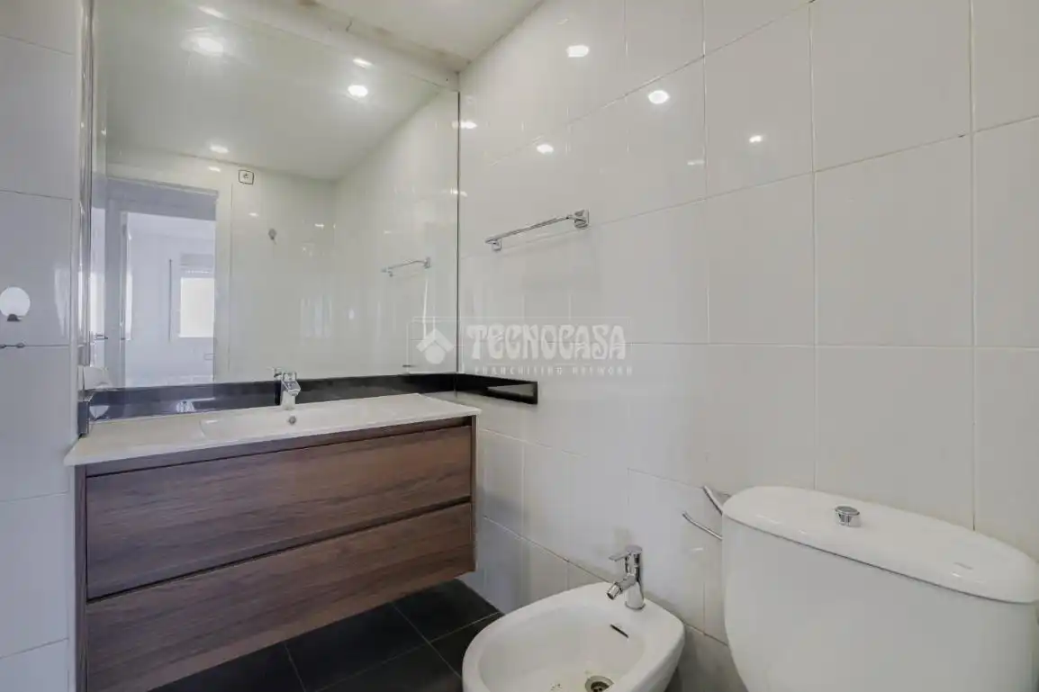 Baño de Piso en venta en Sant Boi de Llobregat con Calefacción, Parquet y Balcón