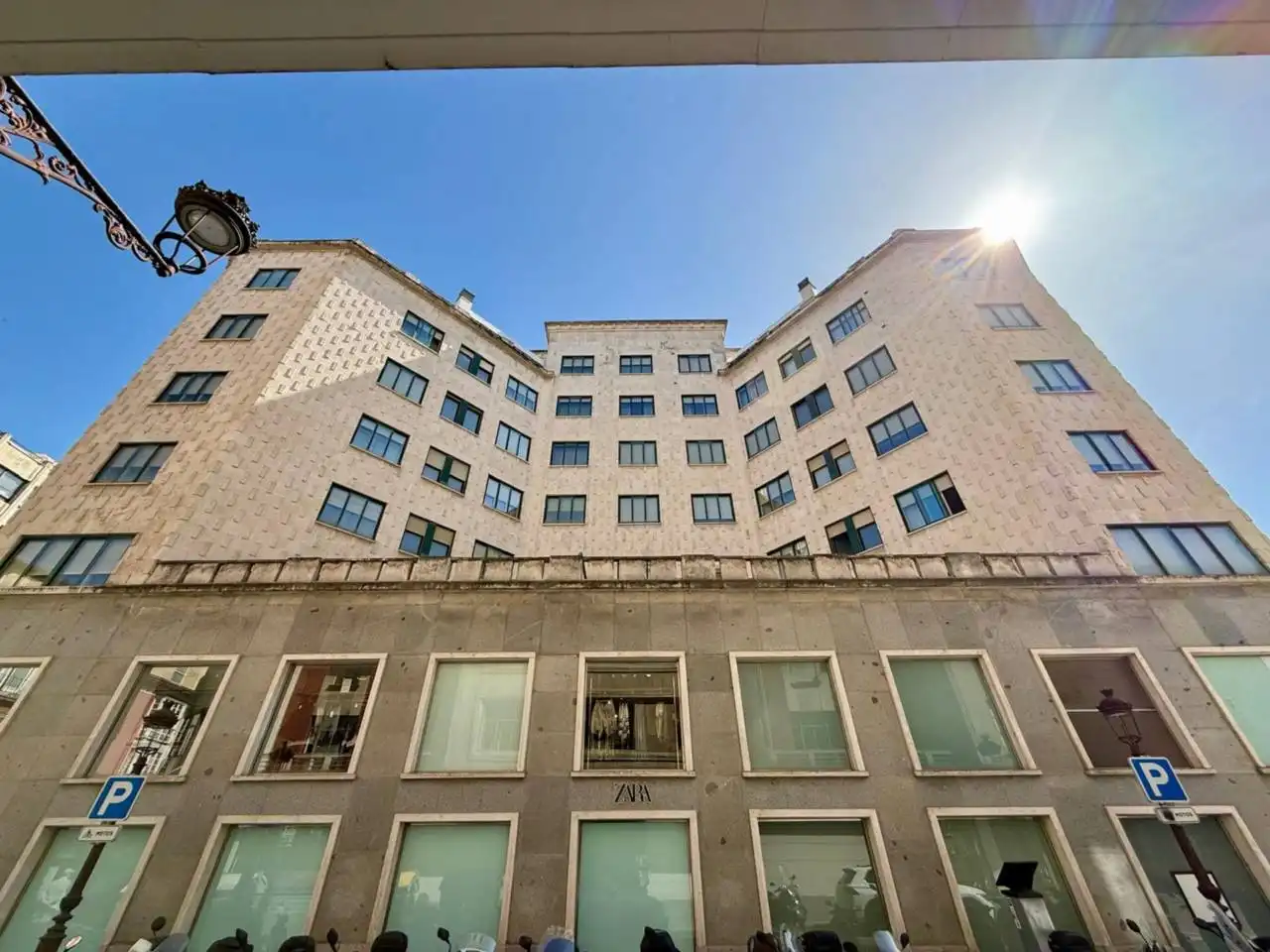 Vista exterior de Pis en venda en Burgos Capital amb Calefacció, Parquet i Terrassa