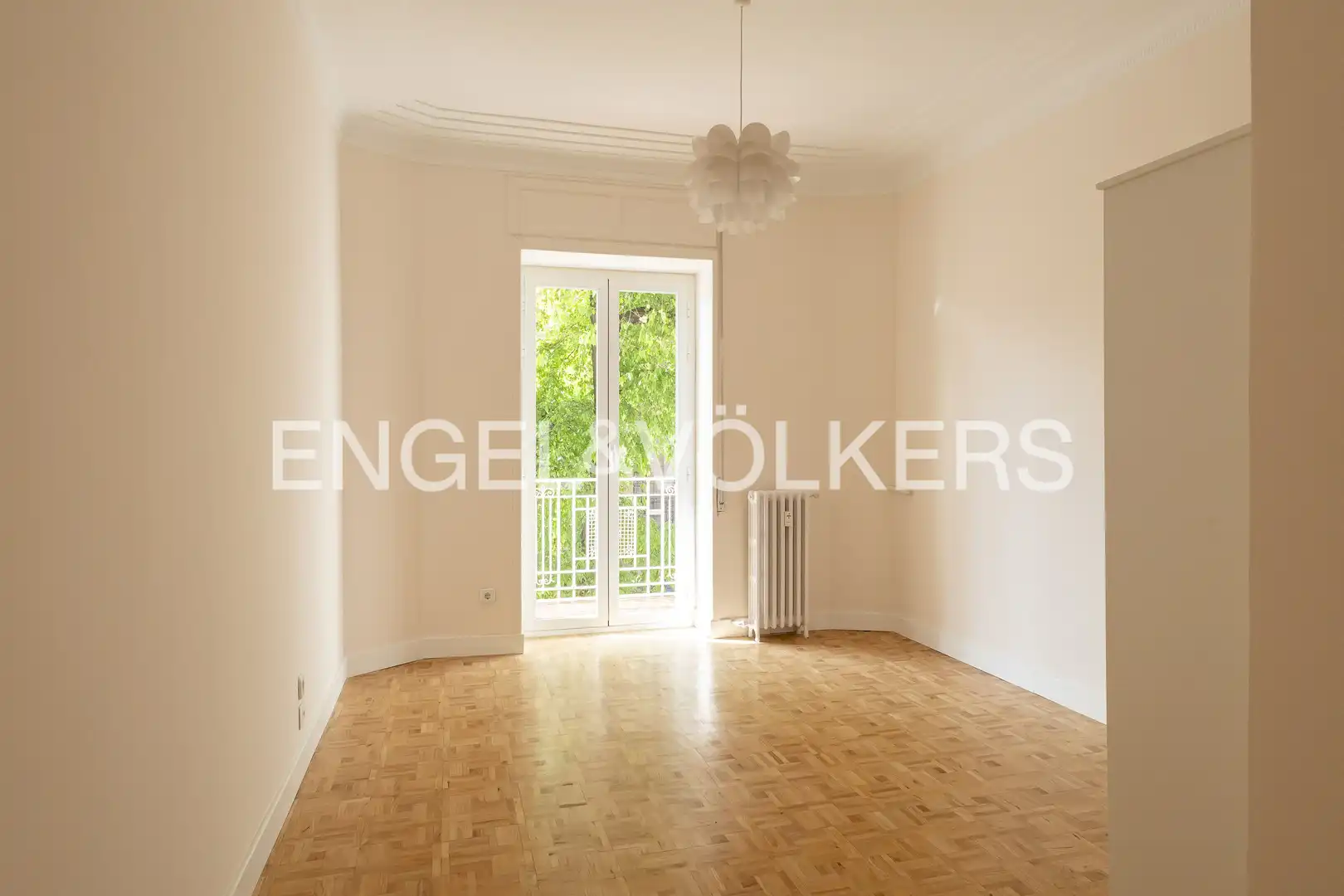Dining room of Flat for rent in Madrid  with Air Conditioner, Heating and Balcony