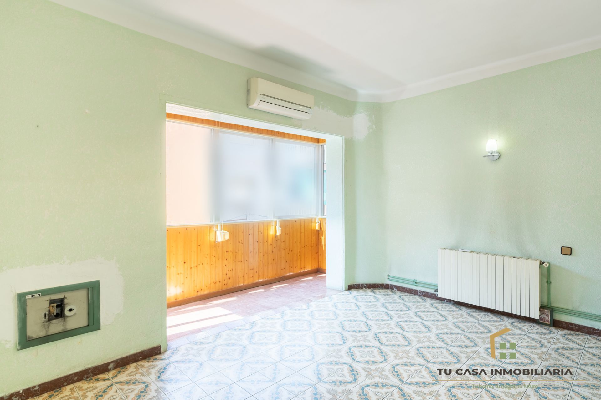 Bedroom of Flat for sale in Badalona  with Air Conditioner and Heating