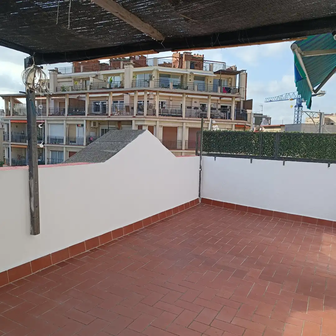 Attic for rent in Carrer del Comte Borrell, La Nova Esquerra de l'Eixample