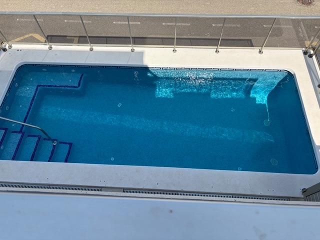 Swimming pool of House or chalet to rent in  Madrid Capital  with Air Conditioner and Swimming Pool