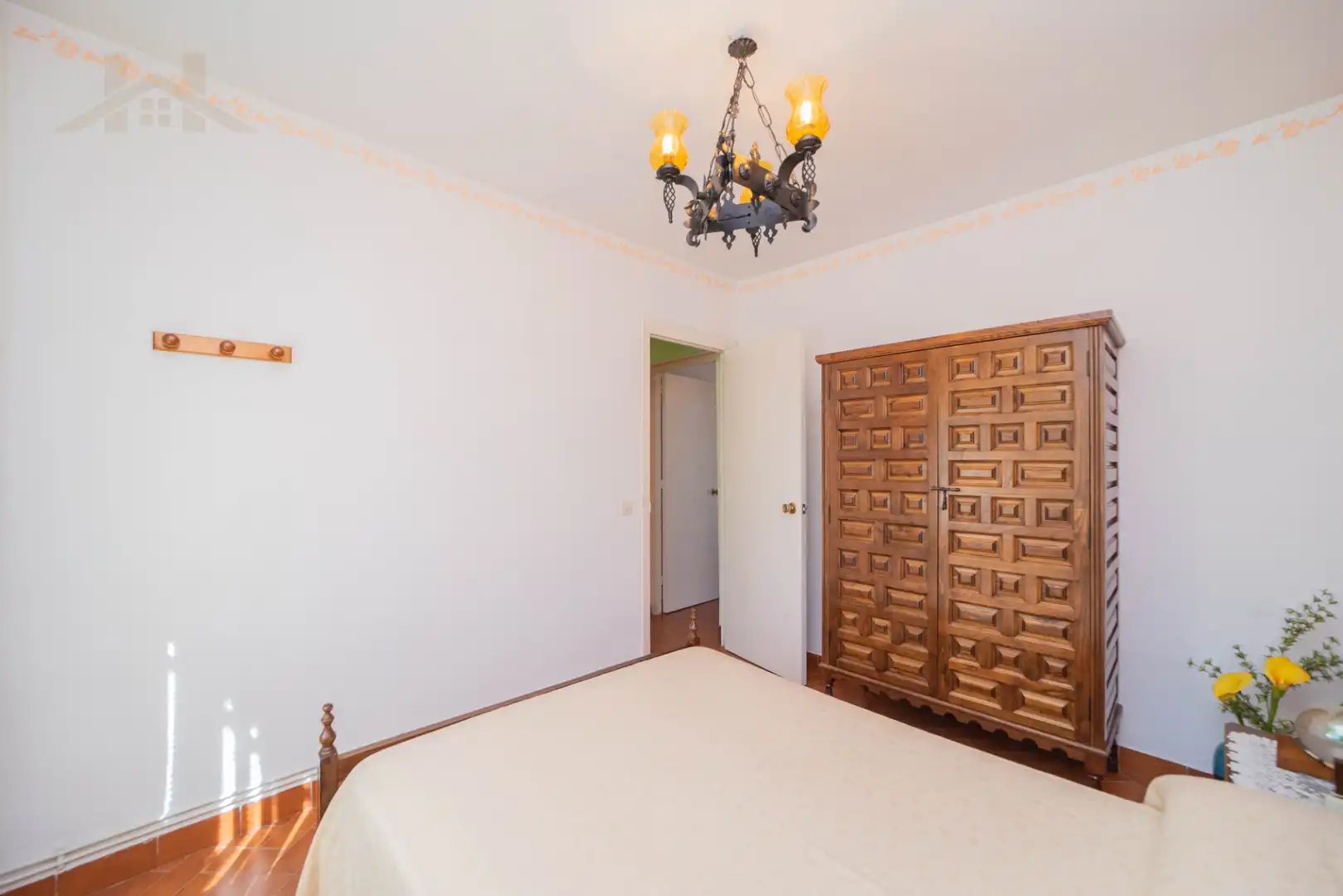 Bedroom of Houses for sale in Navahondilla  with Heating, Private garden and Terrace
