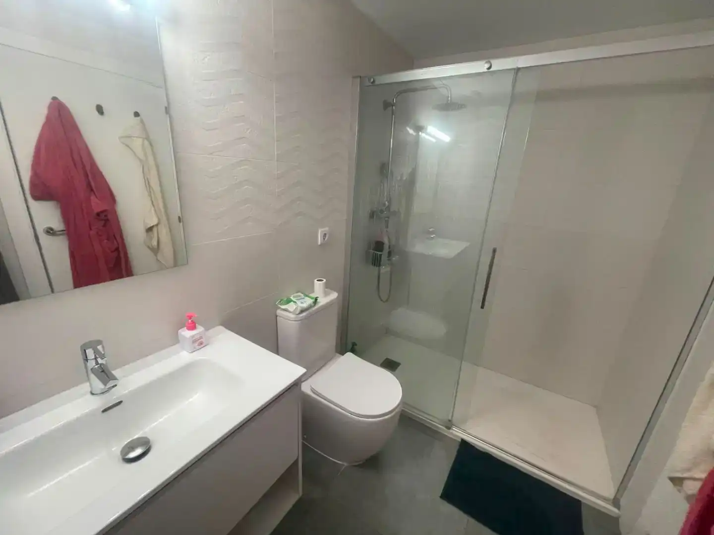 Badezimmer von Dachboden zur Miete in Sant Sadurní d'Anoia mit Klimaanlage und Balkon