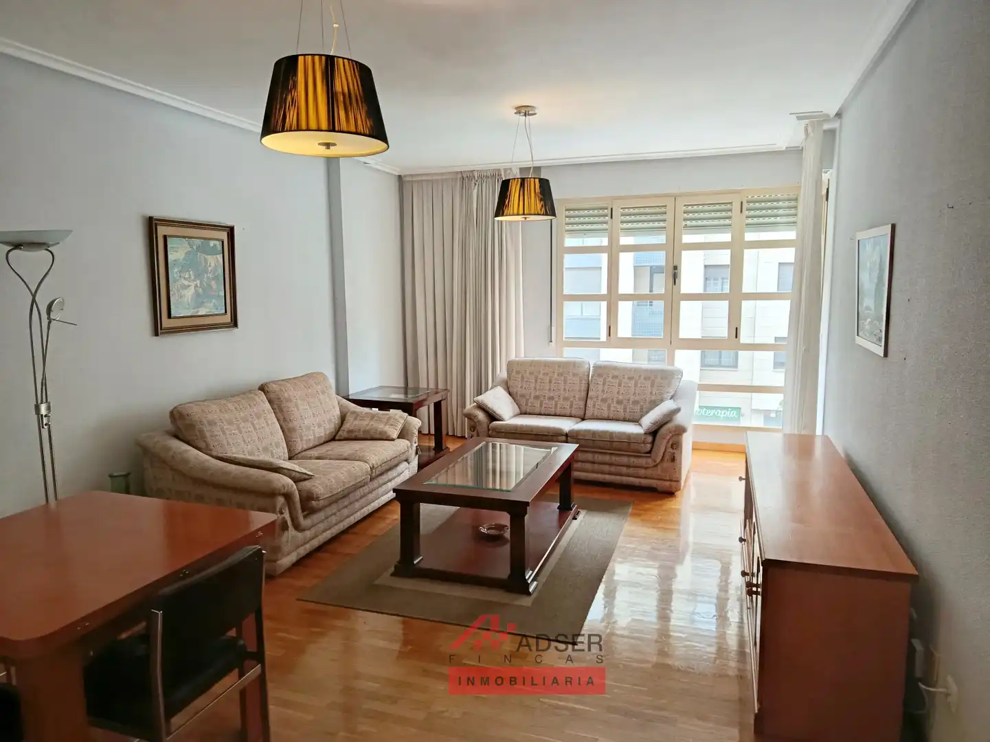 Sala de estar de Piso en venta en  Logroño con Calefacción, Parquet y Terraza