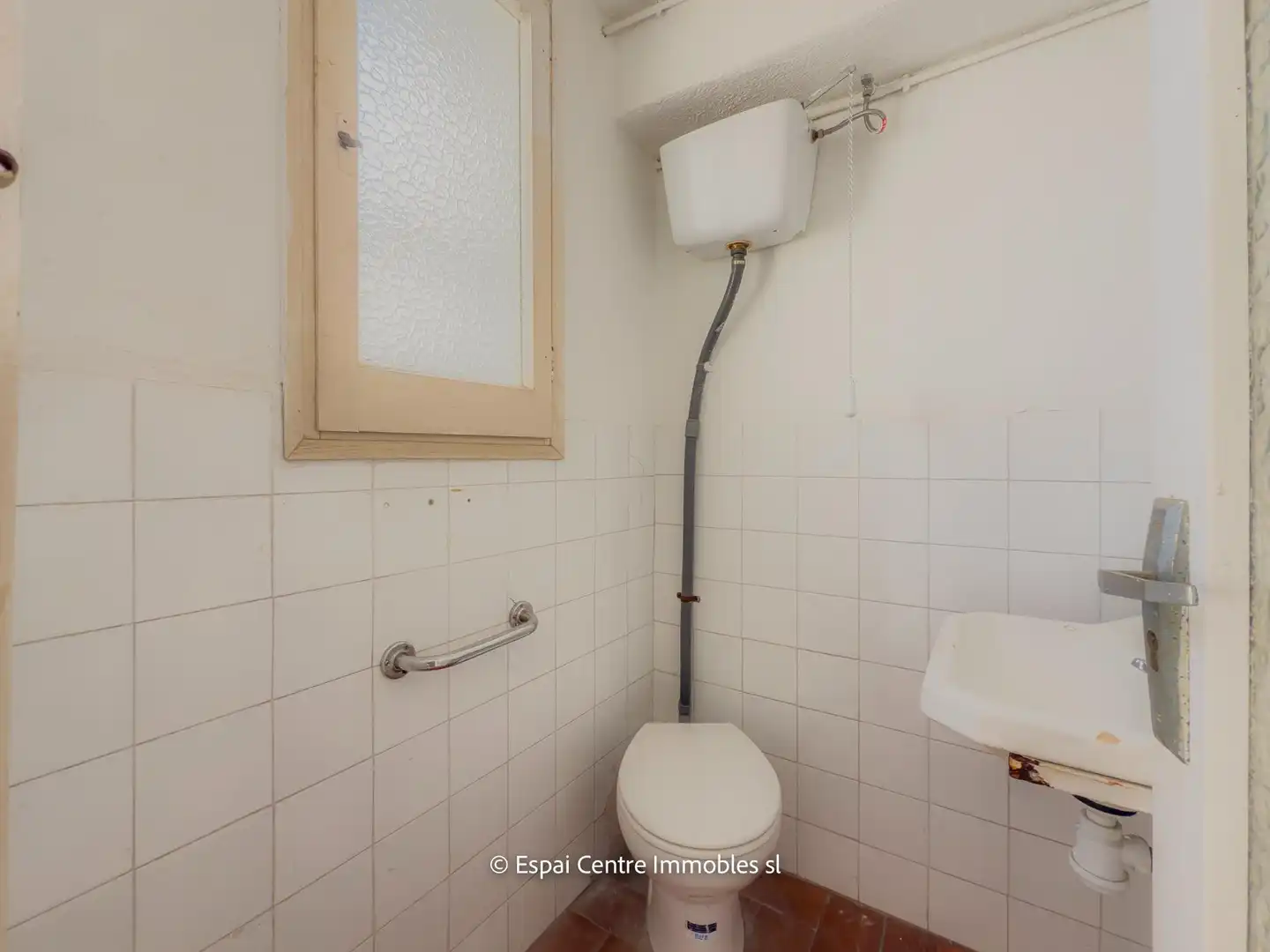 Badezimmer von Einfamilien-Reihenhaus zum Verkauf in Terrassa mit Heizung und Terrasse