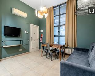 Living room of Flat to rent in  Barcelona Capital  with Air Conditioner, Heating and Furnished