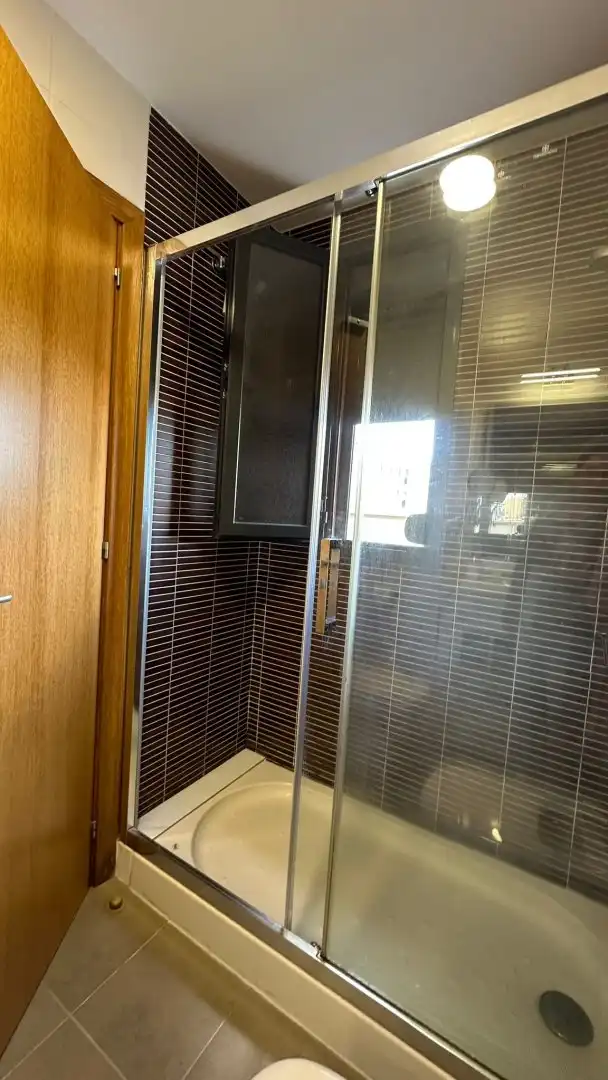 Badezimmer von Dachboden zum Verkauf in Mairena del Aljarafe mit Klimaanlage, Heizung und Terrasse