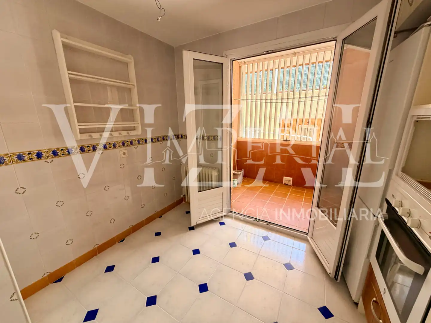 Dormitori de Casa adosada en venda en Toledo amb Aire condicionat, Parquet i Terrassa