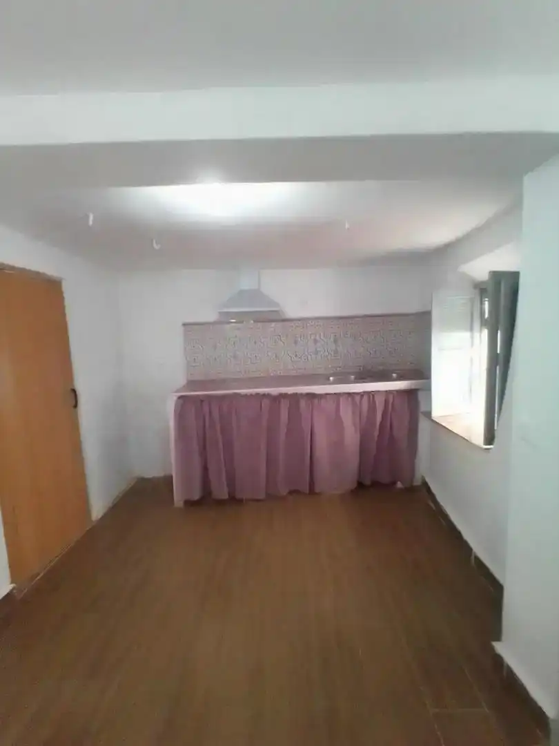 Cuina de Casa adosada en venda en La Peraleja   amb Traster i Balcó