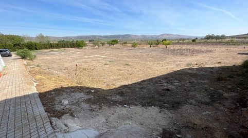 Se vende solar urbano de 945 metros en la Cañada junto Villena, para construir viviendas unifamiliares de baja más 2 alturas con 2