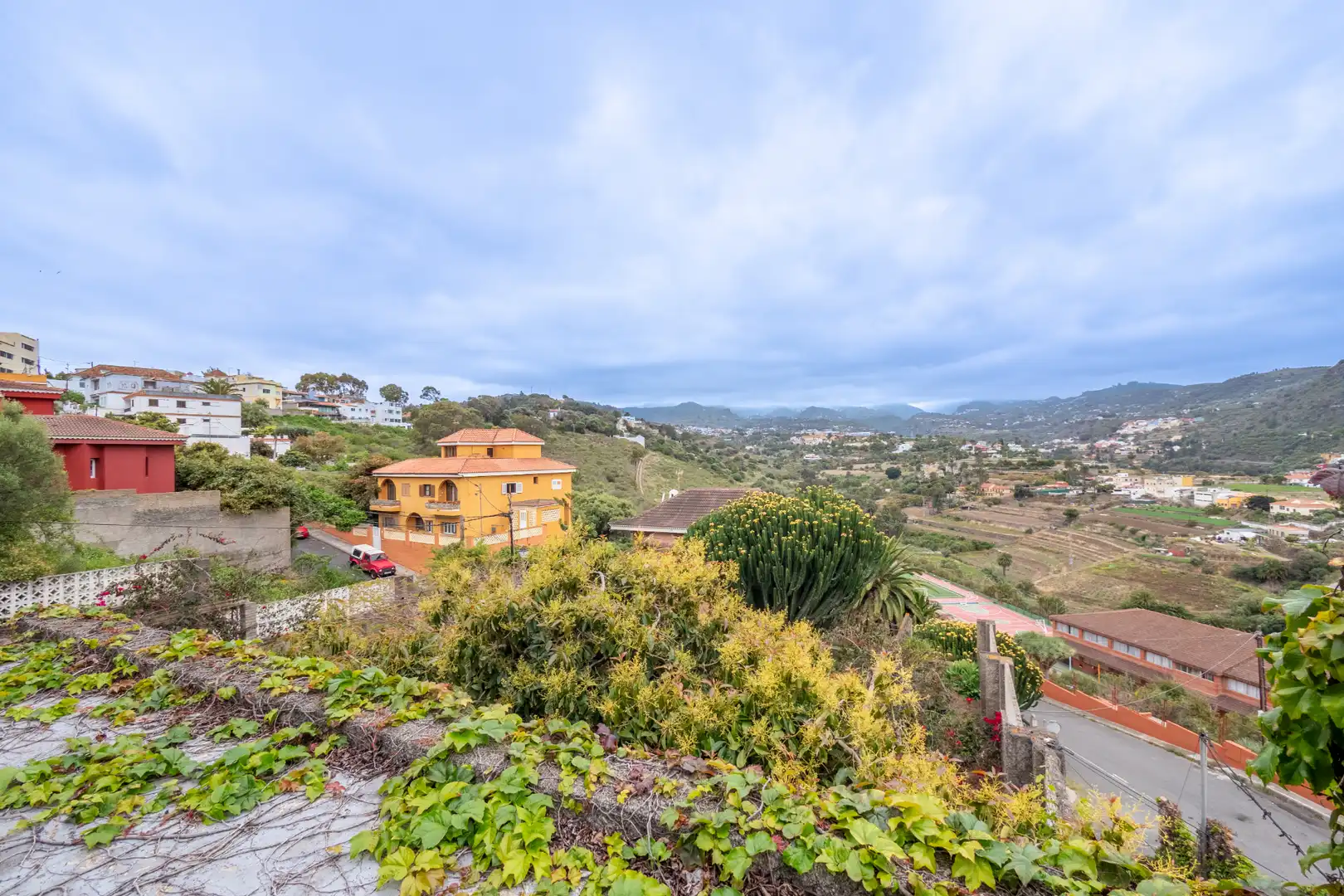 Vista exterior de Casa o chalet en venta en Santa Brígida con Jardín privado, Terraza y Trastero