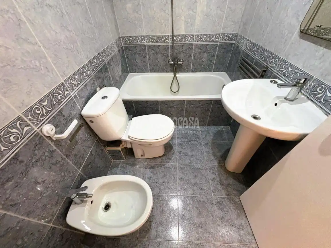 Bathroom of Flat for sale in Barcelona  with Terrace