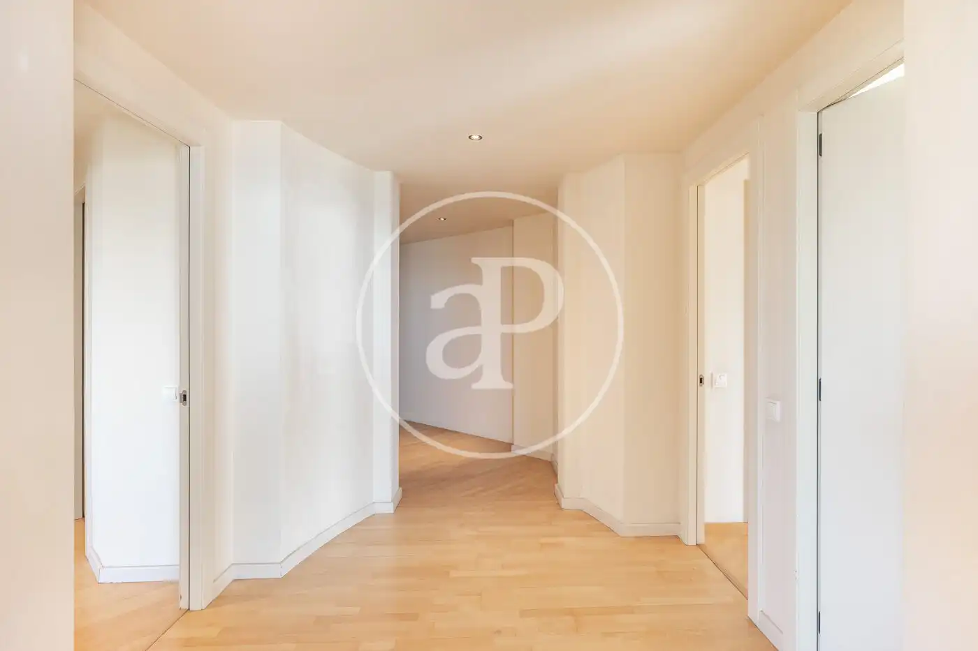 Piso en venta en Barcelona con Aire acondicionado, Calefacción y Jardín privado