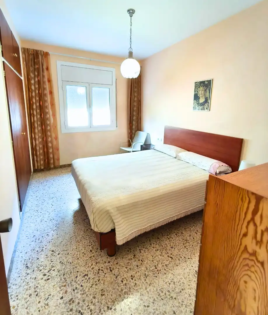 Habitación de Casa o chalet en venta en Vilanova i la Geltrú con Calefacción, Jardín privado y Terraza