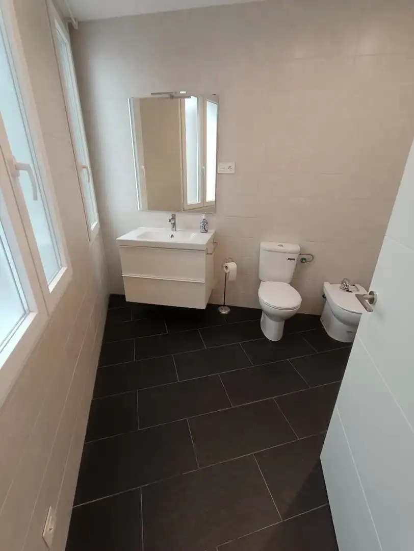 Badezimmer von Wohnung zur Miete in León Capital  mit Heizung und Parkett