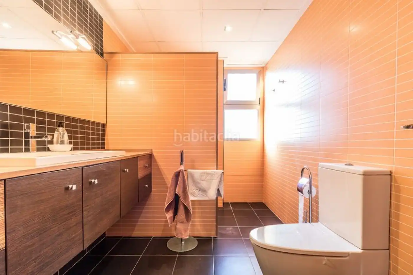 Bathroom of Houses for sale in L'Alcúdia  with Air Conditioner, Private garden and Parquet flooring