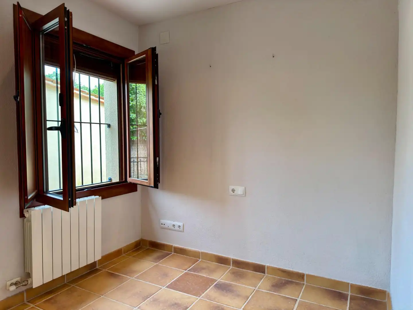 Einfamilien-Reihenhaus zur Miete in Calle CASAS CAMPO, Cànoves I Samalús